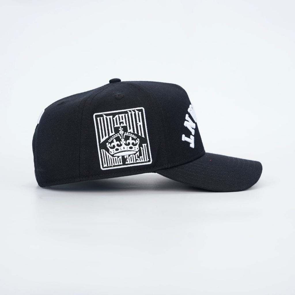 SERVANT Premium Wool Blend SnapBack - Black/White